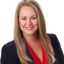 Roberta Lopez's Instagram, Twitter & Facebook