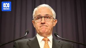 Census: Survey back online as angry Malcolm Turnbull warns 'heads will  roll'