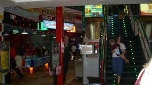 World's largest entertainment mcdonald's & playplace. Worlds Largest Mcdonalds Bild Von Mcdonald S Orlando Tripadvisor