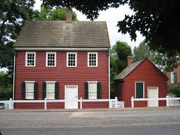 American traditional colonial style house. The 8 Types Of Colonial Houses Explained Plus 18 Photo Examples In America Home Stratosphere