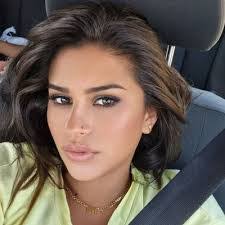 Ada Gomez's Instagram, Twitter & Facebook