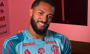 LDU x Flamengo: Rubro-Negro treina e tenta se ambientar a Quito; veja  provável escalação