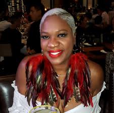 YOU ARE IN CONTROL OF YOUR HAPPINESS!" Leslie Jones shares about a  frustrating moment in her comedy career before landing #SaturdayNightLive.  "It's ok to come home and go, 'I wanna quit' ...