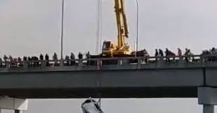 The bridge connects perai on the mainland side of the state with gelugor on the island, crossing the penang strait. First Penang Bridge Incident Mazda Cx 5 Suv And Driver S Body Recovered Weehingthong