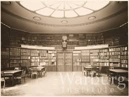 The Reading Room Of The Kulturwissenschaftliche Bibliothek Warburg Libros Hamburgo Hombre Leyendo