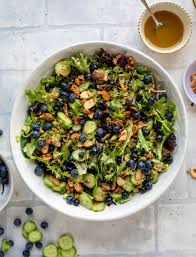 Let this hearty salad, featuring grilled sirloin steak, loads of vegetables, and a garlicky vinaigrette, take center stage at your table this summer! Blueberry Summer Salad Blueberry Cucumber Summer Salad
