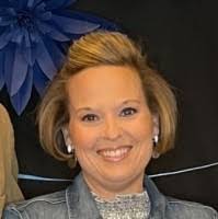 Courtney Swan's Instagram, Twitter & Facebook