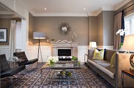 Les deux sont révélés dans une dans le salon avec les fenêtres au sud, il serait bon de combiner le gris avec une nuance mixte de taupe contenant une couleur froide (par exemple. Couleur Taupe En Deco Interieure Nuances Et Associations Harmonieuses Salle A Manger Moderne Salons De Ferme Idees De Salon Gris