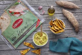 תמונה של ‪mille e una notte‬, אודינה: Hummus Di Patate Dolci Con Chips Di Piadina Ai Legumi Speziata Piadina Loriana