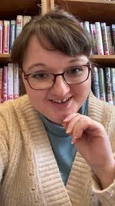 Kara Edmonds's Instagram, Twitter & Facebook