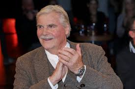 Er war ein gehorsamer sohn, sagt er. Peter Simonischek Sein Leben Seine Frau Brigitte Karner Und Seine Erfolgreiche Karriere