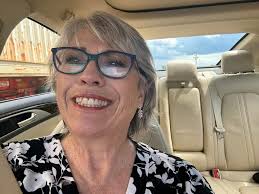 STOP TRYING TO JOIN WASTING MY TIME READ RULES! OBEY! damn time waster! use  real name passport type photo ,no glasses, no hat, only you and