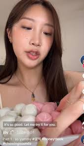 Where to find Mrs. Freshley's iced honey buns in town?