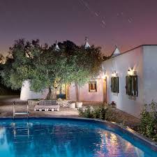 Trullo In Puglia Con Piscina Puglia Italia Luoghi Di Vacanza Vacanze