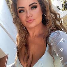 Looking for a hair dresser that can perm boys hairs please 🙏 don't fancy  travelling out of town x his hairs currently in a long mullet wanting the  one in the picture