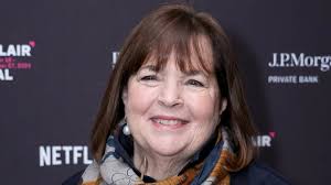 Ina Garten's Favorite Kitchen Tool For Effortlessly Shredding Tricky  Ingredients