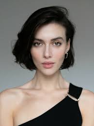 Maria Pender's Instagram, Twitter & Facebook