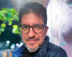 La potencia de escuchar: el humanismo radical en la fotografía de Mayra  Martell