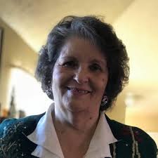 What drink pairs well with this plate of food?