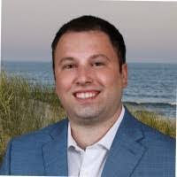 Bron Davis's Instagram, Twitter & Facebook