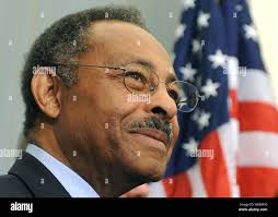 Roland hill hi-res stock photography and images