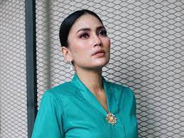 Fasha sandha (born march 28, 1984) is a malaysian actress who has appeared in movies, television shows, and commercials. Gaya Terbaru 54 Ig Fasha Sandha