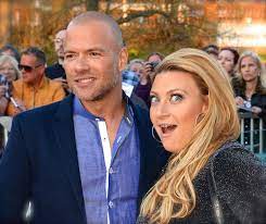 Listen to sarah dawn finer | soundcloud is an audio platform that lets you listen to what you love and share the sounds you create. File Andreas Lundstedt And Sarah Dawn Finer 2013 Jpg Wikimedia Commons