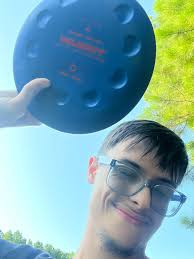 What is the carry distance of a 12-year-old golfer?