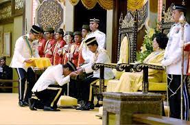 Tunku laksamana kedah tengku sarafudin badlishah sultan sallehuddin was proclaimed the new raja muda of kedah on sunday. Tengku Sarafudin Badlishah Proclaimed As 20th Raja Muda Of Kedah Thestartv Com