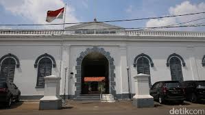 Sejak 1959, tanggal 20 mei ditetapkan sebagai hari kebangkitan nasional, disingkat harkitnas, yaitu hari nasional yang bukan hari libur yang ditetapkan oleh pemerintah indonesia melalui keppres no. Hari Kebangkitan Nasional Dan Simbol Persatuan Indonesia