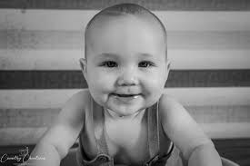 This adorable little guy is 6 months old and just the sweetest little baby!  Morgan came to the studio