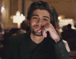 ZAYNsZQUAD (@ZAYN_trending)