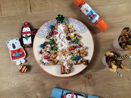 Recettes De Noel Hyper Faciles A Realiser Avec Les Enfants Feuillete Chocolat Dessert Noel Facile Recettes Noel
