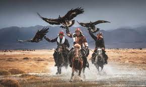 組圖：倖存的蒙古馴鷹師與猛禽的深厚情誼| 遊牧民族| 阿爾泰山區| 傳統文化| 大紀元