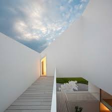 Vivre Dans Une Maison Sans Fenetre C Est Possible Agence Architecture Maison Architecture