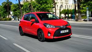 Toyota yaris hybrid fiyatları ve teknik özellikleri. First Drive Toyota Yaris 1 5 Vvt I Hybrid Icon 5dr Cvt Auto 2014 2017 Top Gear