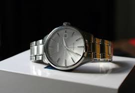 6r15 23j automatic * hack function & hand winding * case: Kelebihan Jam Tangan Pria Seiko Yang Wajib Anda Tahu 10 Model Kerennya