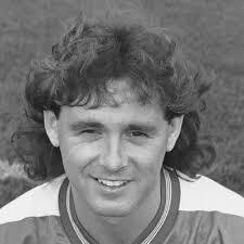 Eric Mudd's Instagram, Twitter & Facebook