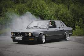 Search using any combination of japanese, english, rōmaji or kana Hd Wallpaper Bmw E28 Stance Stanceworks Low Summer Car Mode Of Transportation Wallpaper Flare