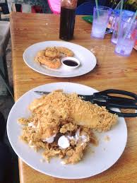 Terdapat banyak warung yang sedap dan menjadi tumpuan ramai terutamanya di waktu petang. Makan Oh Makan Warung Pok Nong Sotong Celup Tepung ÙÙŠØ³Ø¨ÙˆÙƒ
