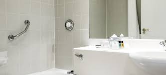 The holiday inn ariel hotel has 184 spacious rooms spread over three levels. Holiday Inn Ariel Hotel Heathrow Airport Car Parking Aph