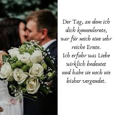 Und trotz aller hürden und gefahren sind wir glücklich seit. Papierhochzeit Spruche Und Geschenkideen Zum Erster Hochzeitstag