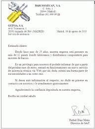 Las cartas comerciales son documentos que se hallan enfocados en asuntos de índole comercial, como una herramienta de comunicación entre dos empresas o en su caso entre una empresa y un cliente o viceversa, para tratar de asuntos nuestros clientes. Carta Comercial Carta Comercial Ejemplo De Carta Comercial Ejemplo De Carta Formal