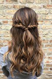 Easy And Cute Back To School Hairstyles You Must Try Cute Hairstyles Medium Length Hairstyles Hairsty Back To School Hairstyles Twist Hairstyles Hair Styles