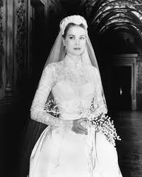 Now one of the most recognizable wedding dresses of all time, kelly's stunning gown was actually a gift to the actress from mgm. Hidden Details On Grace Kelly S Wedding Dress Fame10