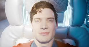 Filem Superman Warner Bros. dah lepas $350 juta kat Amerika. Filem tu dapat  anggaran $2.59 juta sepanjang hujung minggu 3 hari (dari 1,824 lokasi).  Anggaran kutipan hujung minggu 4 hari ialah $3.29