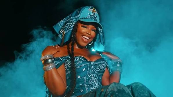 Nkosazana Daughter - Emsakazweni (Official Music Video) feat. Nobuhle & Essa Kay