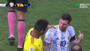 Como defensor, me corresponde estar atento. Lionel Messi Frank Fabra Le Pidio Su Camiseta En Pleno Partido Argentina Vs Colombia Por Semifinales De Copa America 2021 Video Deportes Trome