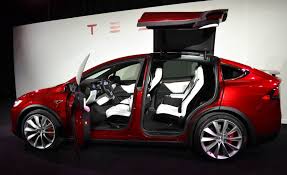 By sean hollister @starfire2258 jun 1, 2021, 2:53am edt. Tesla Bessert Bei Flugelturen Des Model X Nach