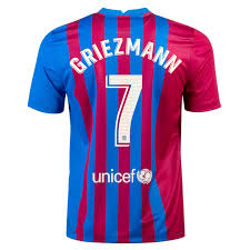 Die zukunft von superstar lionel messi (34) beim fc barcelona ist auch drei tage nach dem ende seine vertrages. Griezmann 7 Fc Barcelona Home Jersey 2021 22 Nike Cv7891 428 Griezmann Amstadion Com